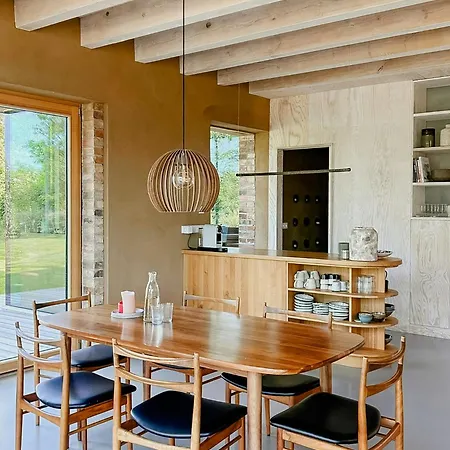 Modern Glass And Brick Retreat At Kronsee בית נופש Rutenberg