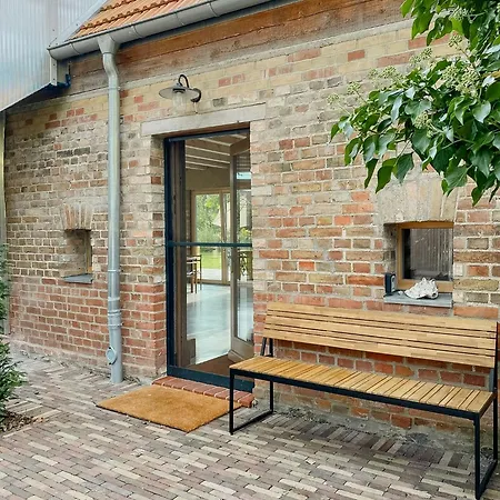 Modern Glass And Brick Retreat At Kronsee בית נופש Rutenberg